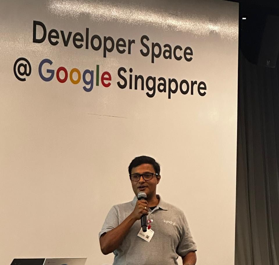 Vishnu Nanduri speaking at Developer Space at Google Singapore